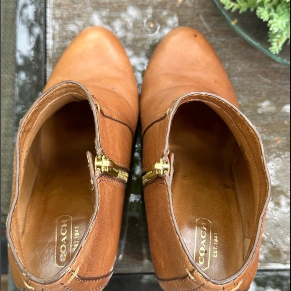 Coach Hattie Tan Boot (10.5) - Picture 6 of 6